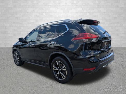 Used 2019 Nissan Rogue SV w/ Premium Package AWD/4WD image 4