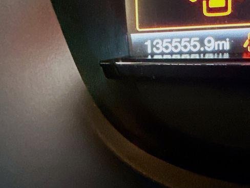 Used 2018 Ford Explorer Limited image 18