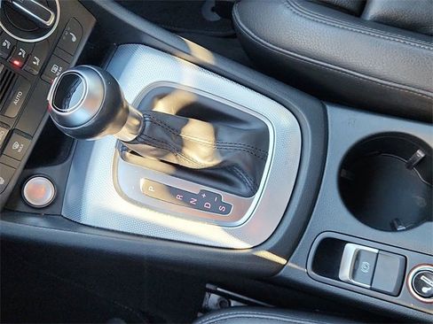 Used 2018 Audi Q3 2.0T Premium w/ Convenience Package image 15