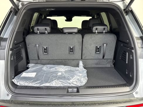 New 2026 GMC Acadia Elevation w/ Black Edition image 18