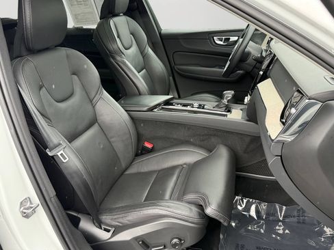 Used 2021 Volvo XC60 T5 Inscription w/ Advanced Package AWD/4WD image 10
