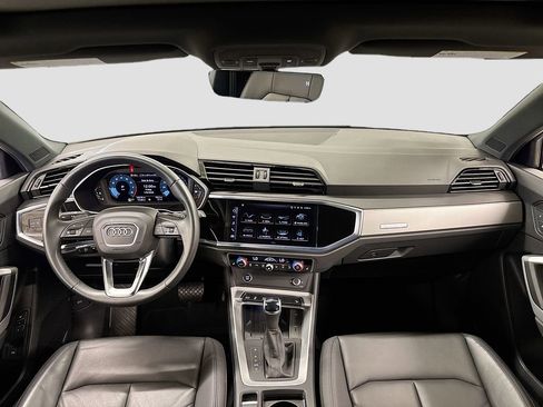 Certified 2024 Audi Q3 2.0T Premium w/ Convenience Package image 9