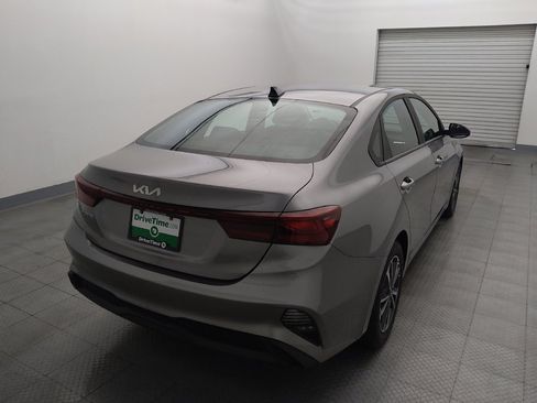 Used 2024 Kia Forte LXS image 7