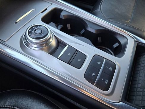 Used 2020 Ford Explorer Limited image 28