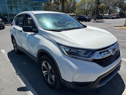 Used 2018 Honda CR-V LX image 3