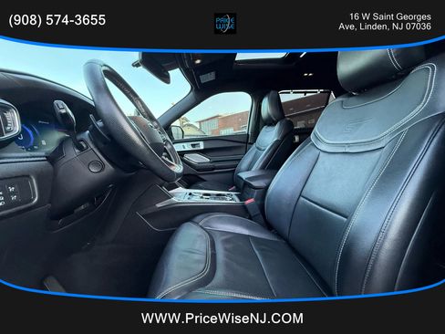 Used 2020 Ford Explorer ST w/ Premium Technology Package image 8