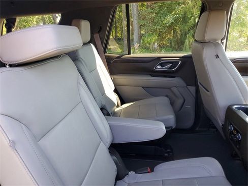 Used 2024 Chevrolet Tahoe LT image 34