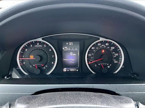 Used 2015 Toyota Camry XSE image 15