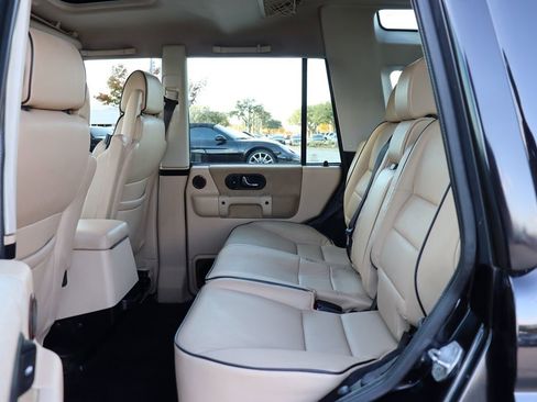 Used 2004 Land Rover Discovery SE image 32