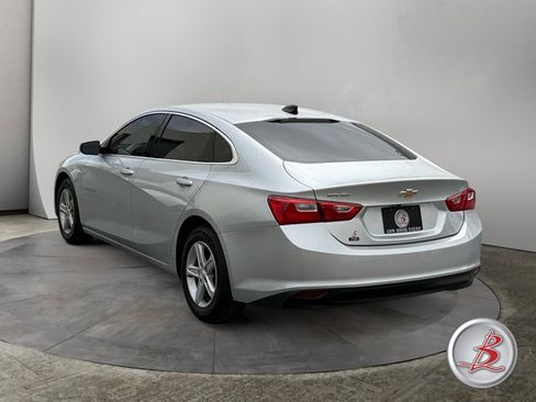 Used 2022 Chevrolet Malibu LS FWD image 5