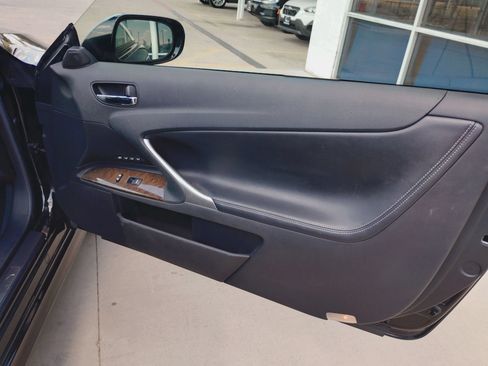 Used 2013 Lexus IS 250C w/ Luxury Pkg RWD image 27