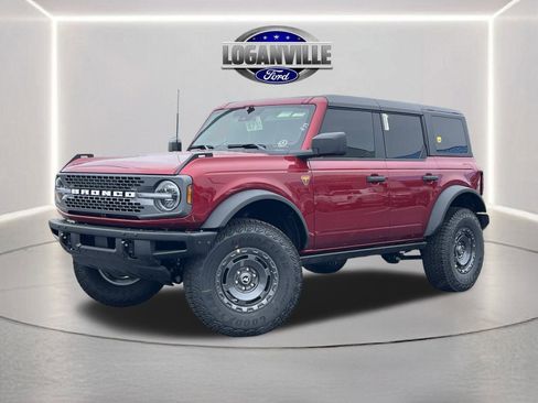 New 2025 Ford Bronco Badlands w/ Sasquatch Package image 1