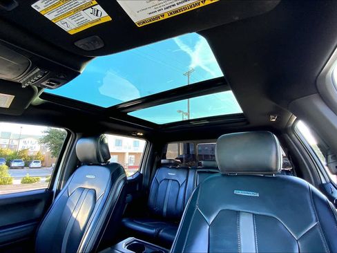 Used 2018 Ford F250 Platinum w/ Platinum Ultimate Package AWD/4WD image 14