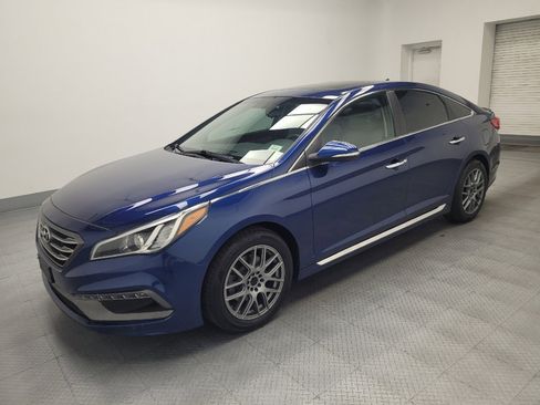Used 2017 Hyundai Sonata Sport w/ Value Edition Package 02 image 2