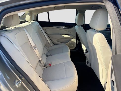 Used 2019 Buick Regal Preferred w/ Sights and Sounds Package image 27