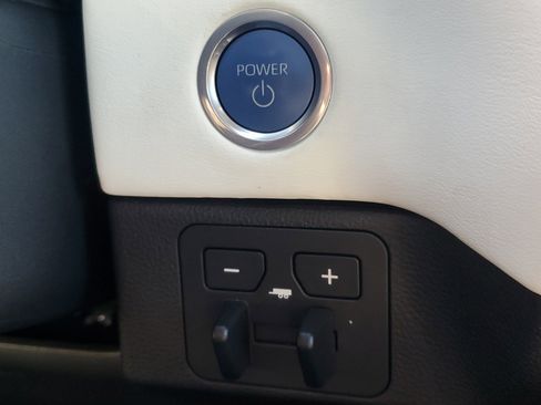 Used 2023 Toyota Sequoia Capstone image 30