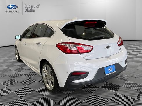 Used 2017 Chevrolet Cruze Premier image 9