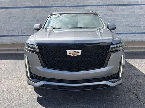 Used 2021 Cadillac Escalade Sport w/ Driver Assist Tech Package AWD/4WD image 2