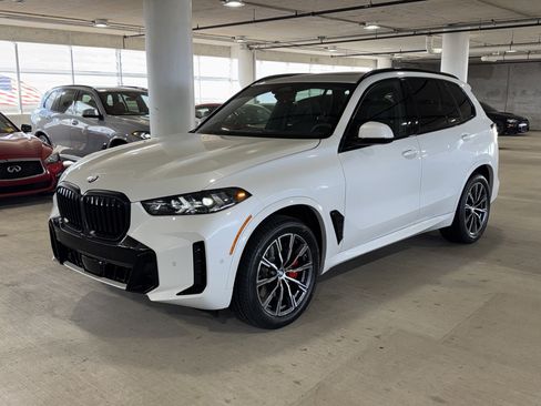 New 2026 BMW X5 sDrive40i w/ M Sport Package image 3