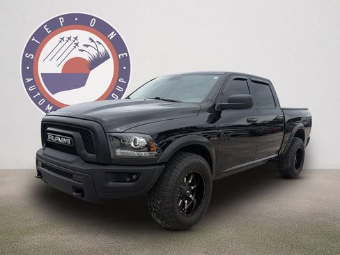 Used 2019 RAM 1500 Warlock AWD/4WD image 2