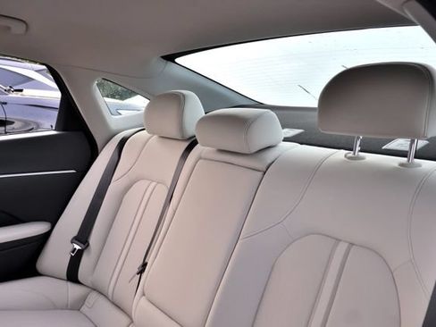 Used 2026 Hyundai Sonata SEL FWD image 15