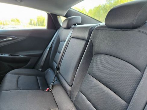 Used 2025 Chevrolet Malibu LT image 27
