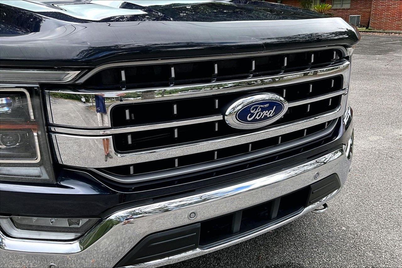 Used 2022 Ford F150 Lariat w/ Equipment Group 502A High AWD/4WD image 32