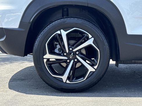 Used 2023 Chevrolet TrailBlazer RS w/ Convenience Package FWD image 31