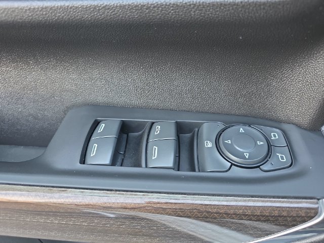 Used 2022 Chevrolet Silverado 1500 RST w/ LPO, Blackout Package AWD/4WD image 27