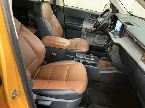 Used 2023 Ford Maverick Lariat w/ Lariat Luxury Package image 22