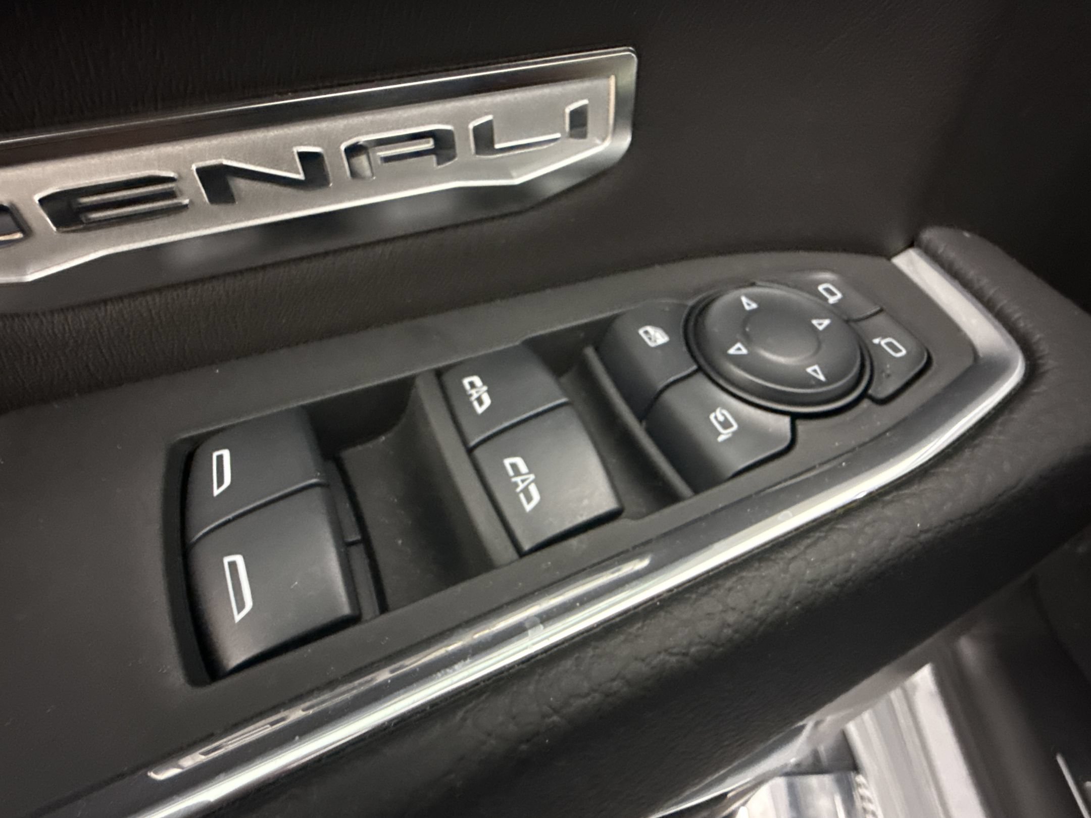 Used 2024 GMC Sierra 1500 Denali AWD/4WD image 13
