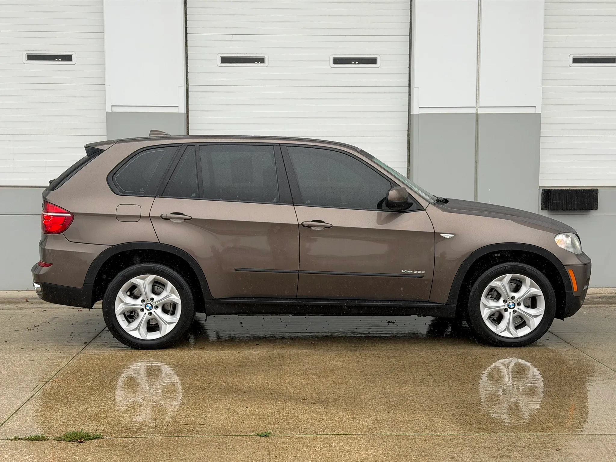 Used 2011 BMW X5 xDrive35d AWD/4WD image 6