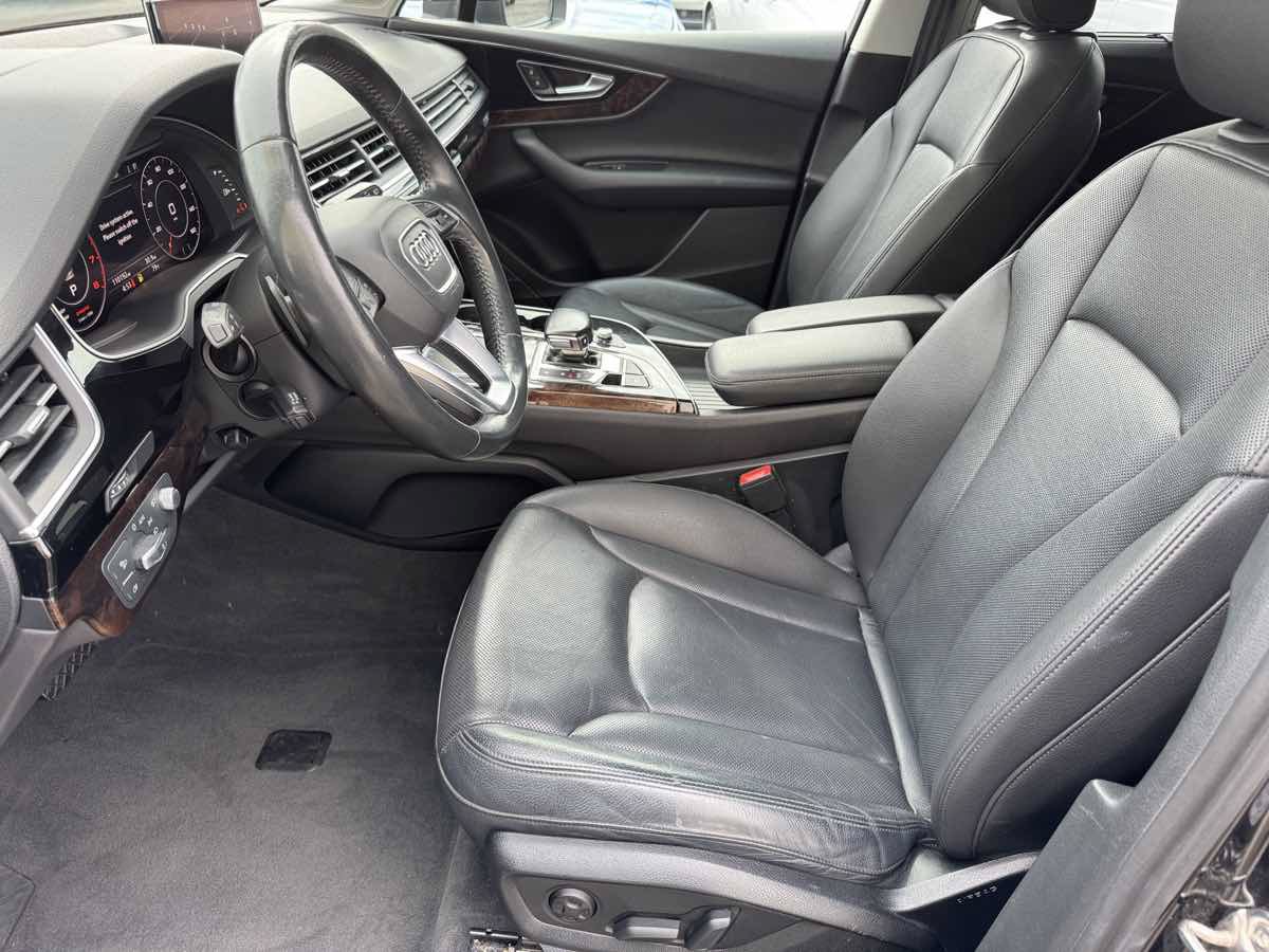 Used 2018 Audi Q7 3.0T Prestige w/ Prestige Package AWD/4WD image 27