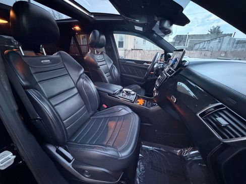 Used 2016 Mercedes-Benz GLE 63 AMG 4MATIC image 35