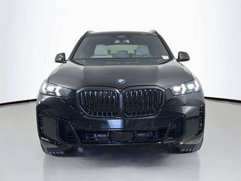 New 2026 BMW X5 xDrive40i w/ M Sport Package AWD/4WD image 2