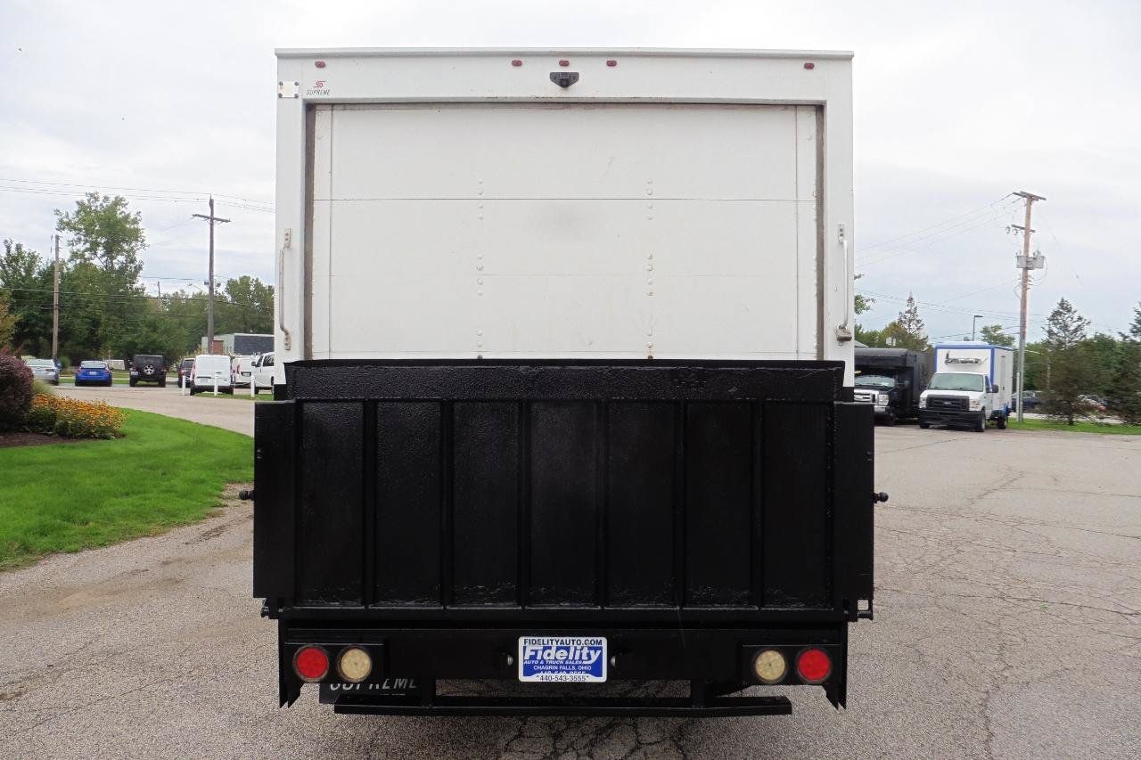 Used 2018 Chevrolet Express 3500 RWD image 20