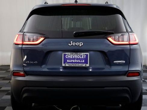 Used 2019 Jeep Cherokee Latitude w/ Cold Weather Group image 16