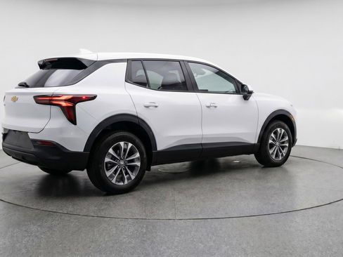 Used 2025 Chevrolet Equinox LT image 9