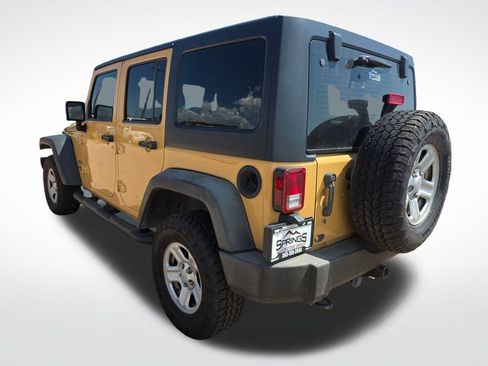 Used 2013 Jeep Wrangler Unlimited Sport w/ Connectivity Group AWD/4WD image 5