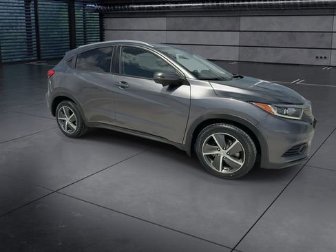 Used 2021 Honda HR-V EX image 2