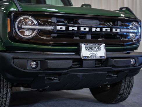 Used 2025 Ford Bronco Outer Banks image 17