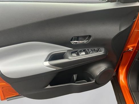 Used 2024 Nissan Kicks SR w/ SR Premium Package FWD image 11