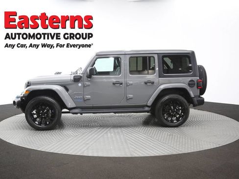 Used 2022 Jeep Wrangler Unlimited Sahara w/ Cold Weather Group AWD/4WD image 58