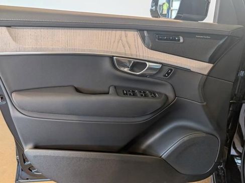 New 2026 Volvo XC90 B6 Ultra w/ Protection Package AWD/4WD image 8