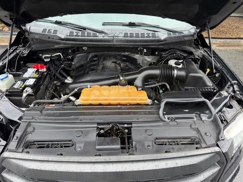 Used 2016 Ford F150 Lariat w/ Equipment Group 502A Luxury AWD/4WD image 6