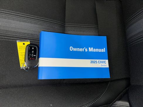 Used 2025 Honda Civic Sport image 5