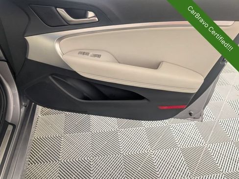 Used 2025 Genesis G70 2.5T AWD/4WD image 34
