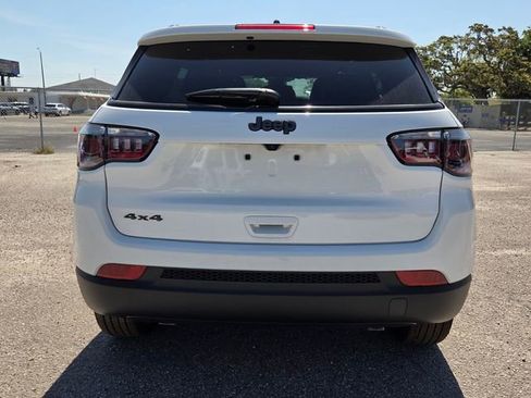 New 2026 Jeep Compass Latitude AWD/4WD image 6