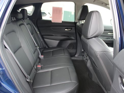 Certified 2025 Nissan Murano SV AWD/4WD image 12
