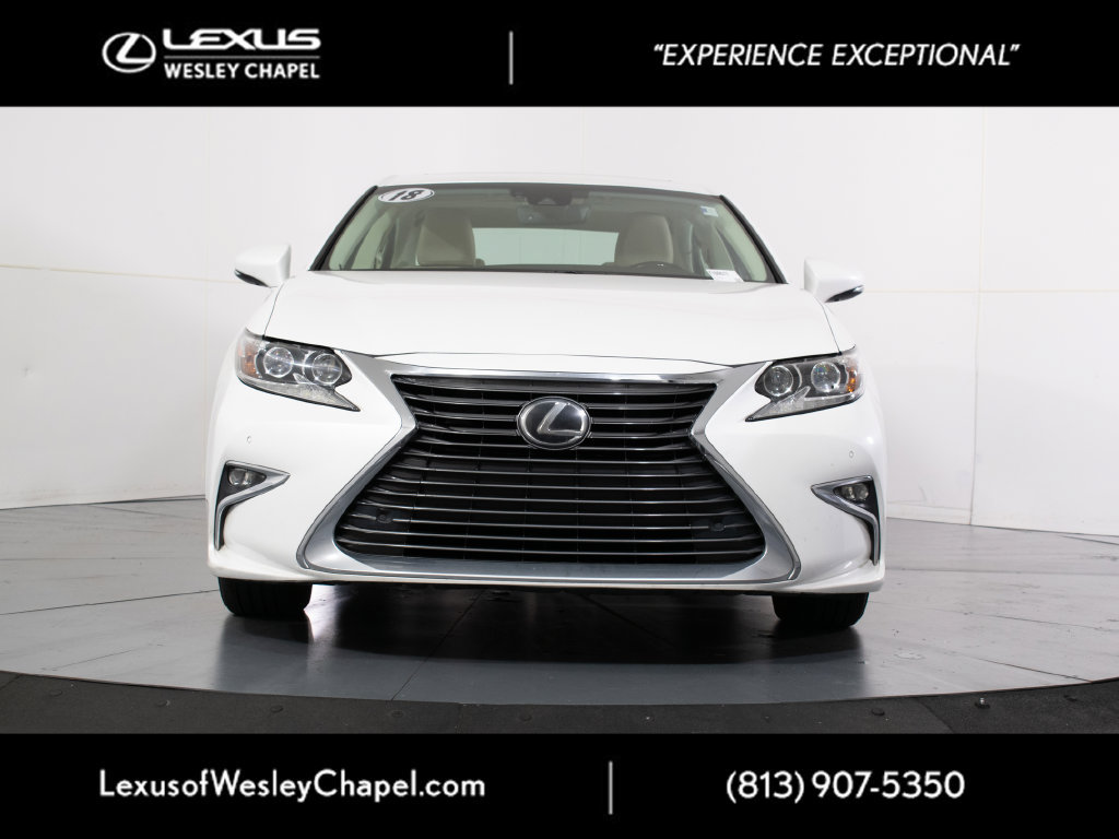 Used 2018 Lexus ES 350 w/ Luxury Package w/Wood Trim FWD image 9